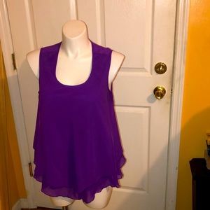 Ashley Stewart purple top in good condition in size 14/16.
